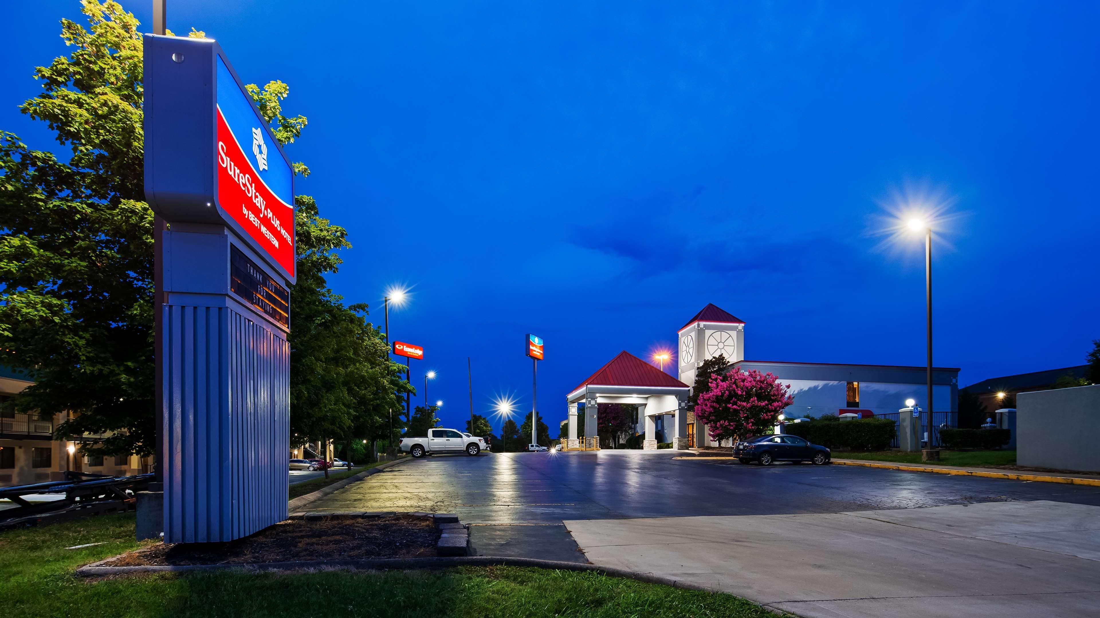 Baymont By Wyndham Lavergne La Vergne Exterior photo